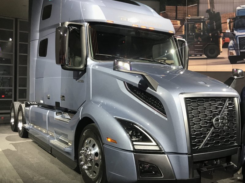 Volvo VNL 780 2018