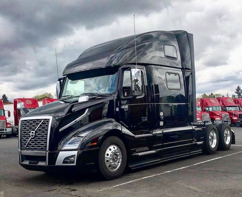 Тягач Volvo VNL 860