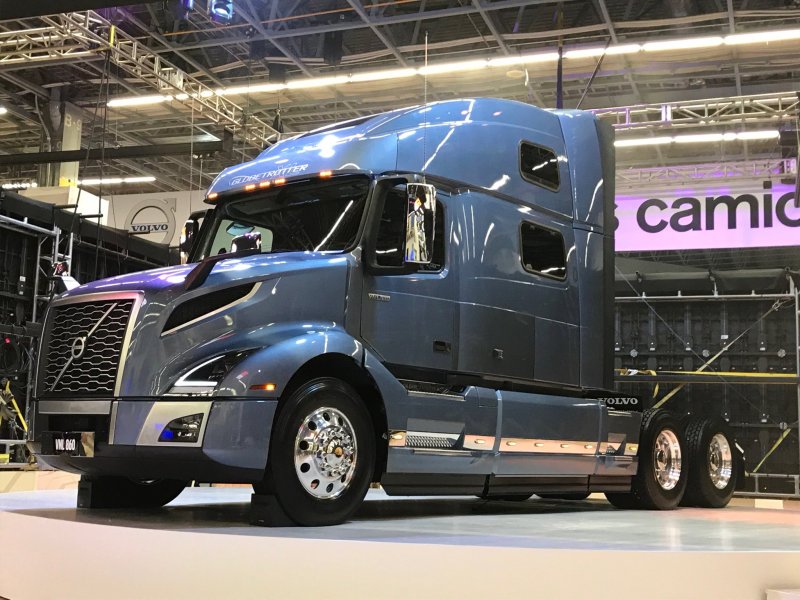 Volvo VNL 860