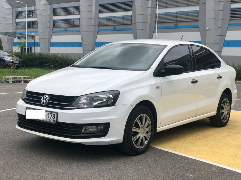 Volkswagen Polo 2016 белый