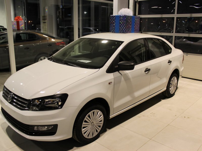 Volkswagen Polo 2017 белый