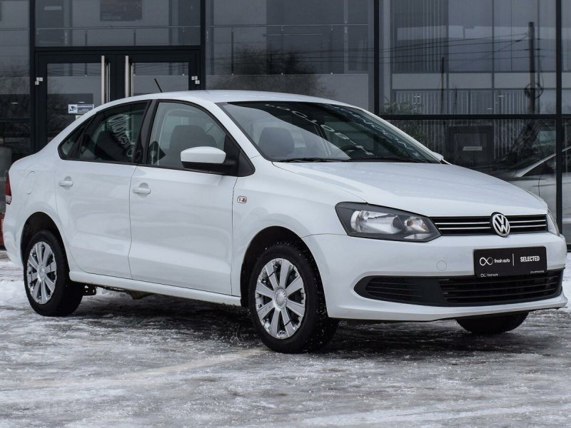 Volkswagen Polo 2014 White