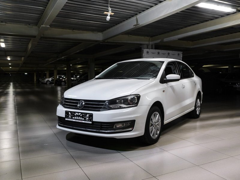 Volkswagen Polo 2018 белый