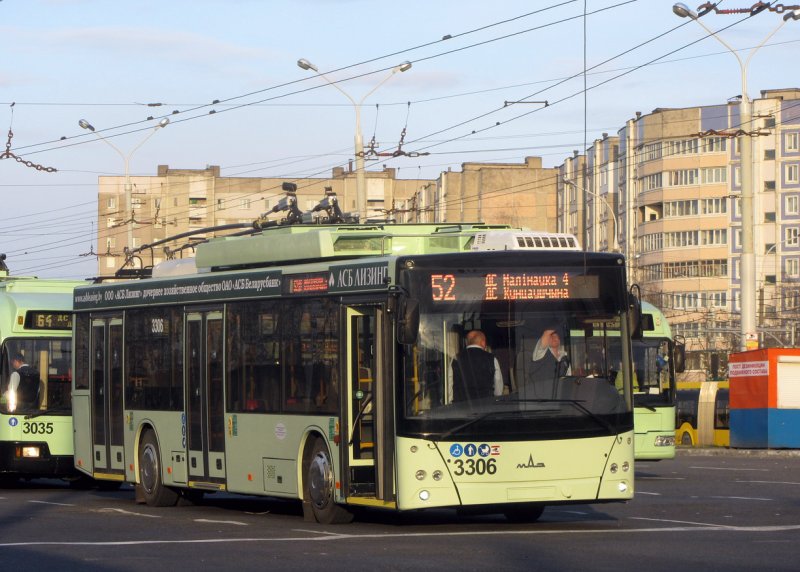 МАЗ - 203177