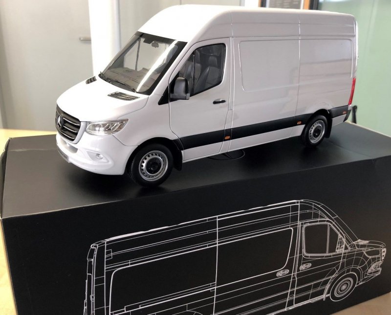 Mercedes Benz Sprinter w907