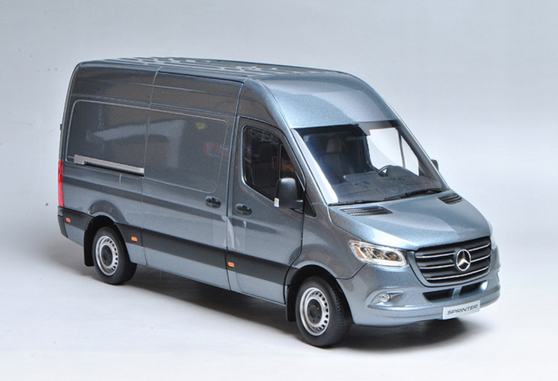 1/18 Mercedes-Benz Sprinter