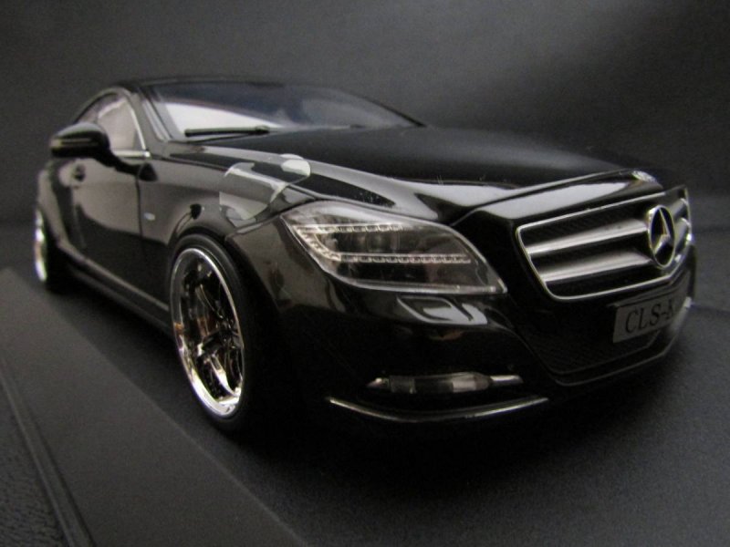 1 18 Mercedes Benz CLS