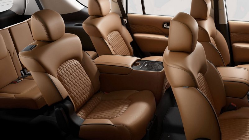 Инфинити 7 местный qx80