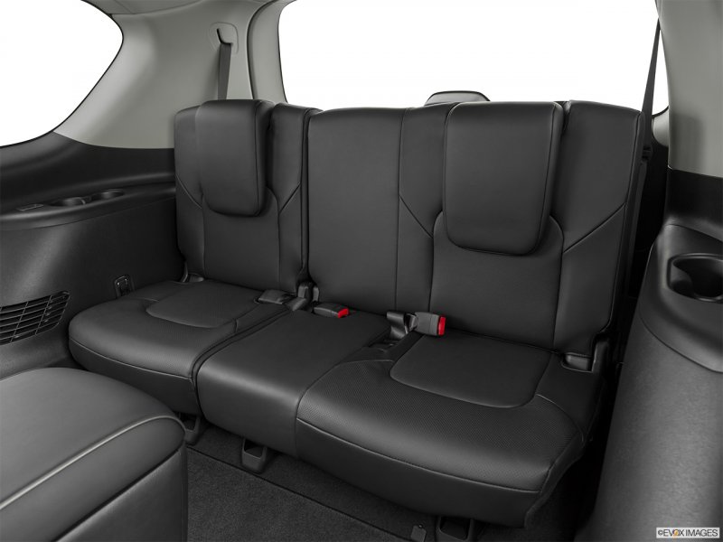 Infiniti qx80 сбоку