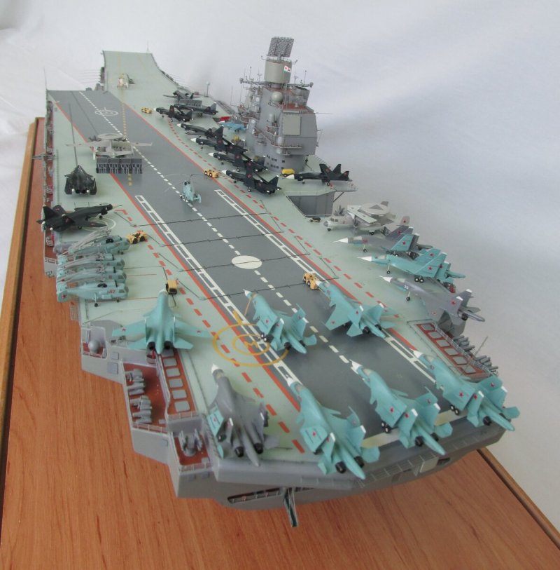 USS Abraham Lincoln CVN-72
