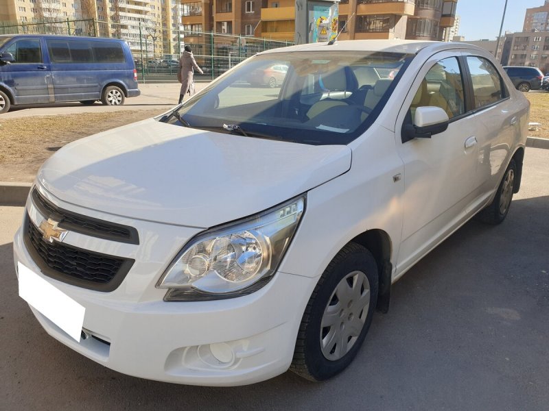 Chevrolet Cobalt 2013 белый