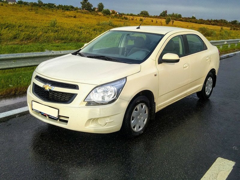 Chevrolet Cobalt, 2013 год