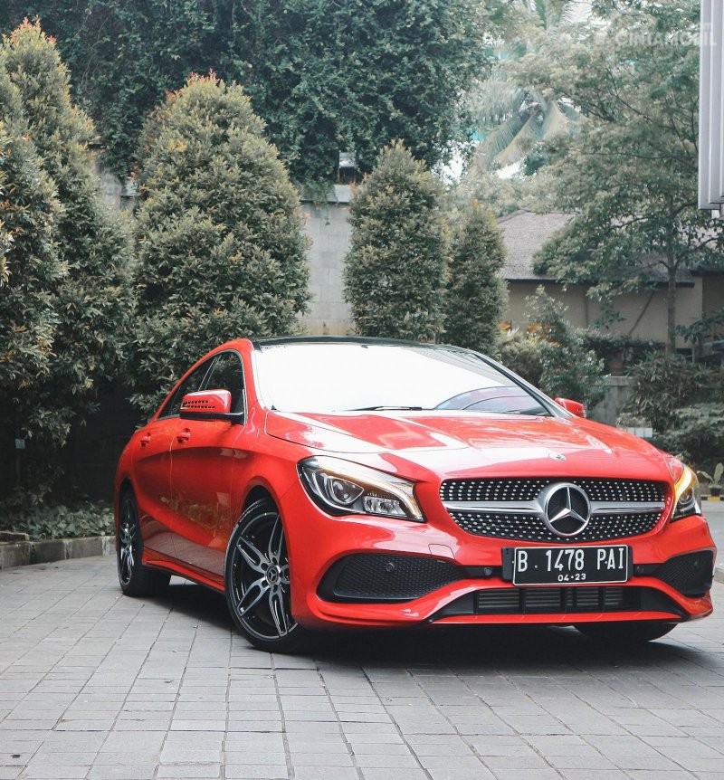 Mercedes Benz CLA 200