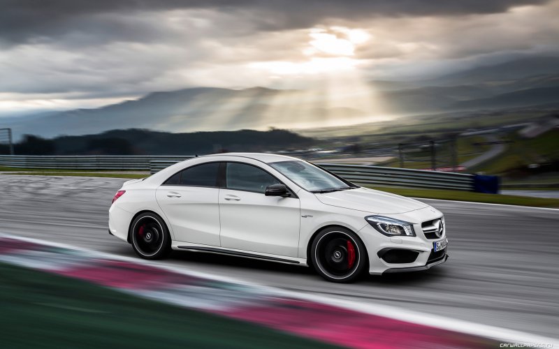 Mercedes Benz CLA AMG 45 2014