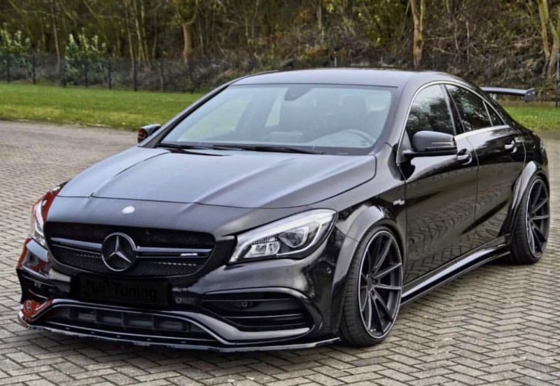 Мерседес АМГ CLA 45