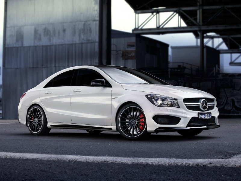 Mercedes Benz CLA 45 AMG