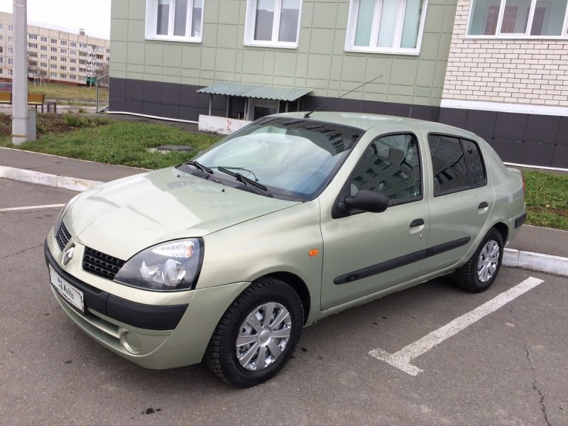 Рено Симбол 2004 1
