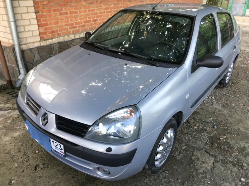 Renault symbol 1.4 mt 2004. Рено Клио Симбол 1.4. Рено Симбол 1.4 2003 года. Renault symbol 2004 белый. Рено Симбол 2004 фото.