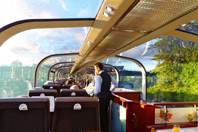 Rocky Mountaineer поезд салон