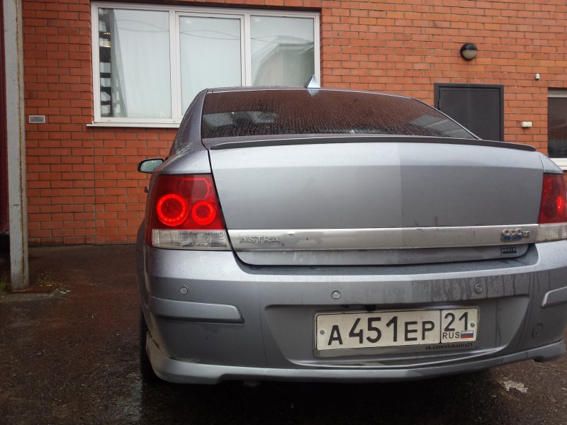Opel Astra h седан тонировка фар