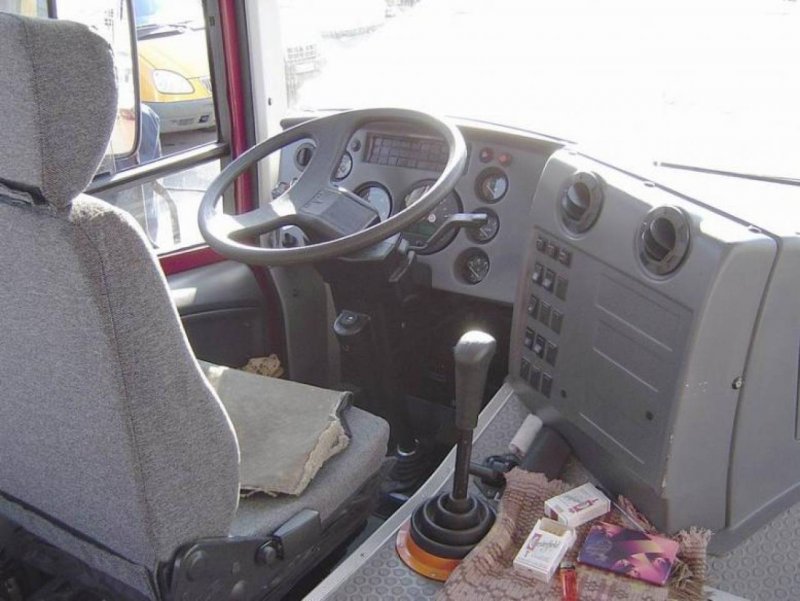 МАЗ 251062