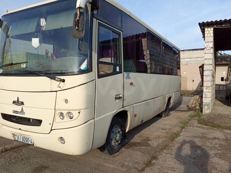 МАЗ 256270