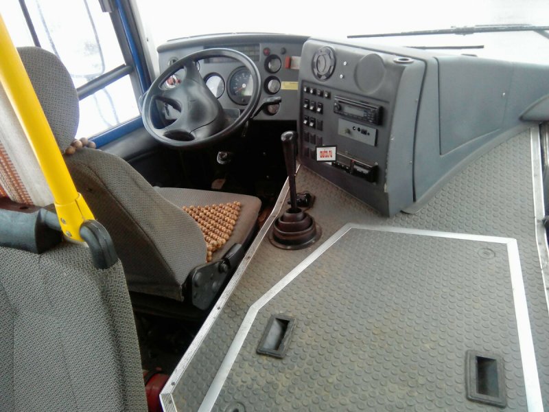 Автобус МАЗ 256270
