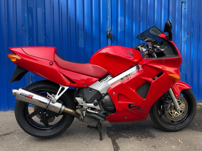 Honda VFR 800 белый