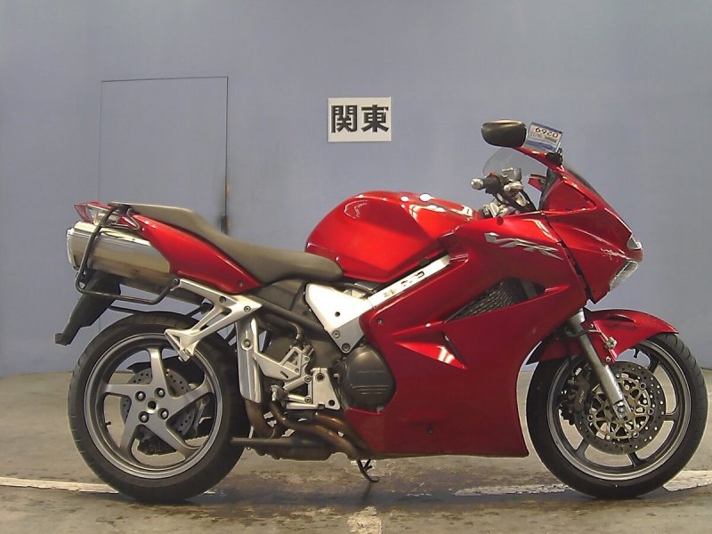 Мотоцикл Honda VFR 800