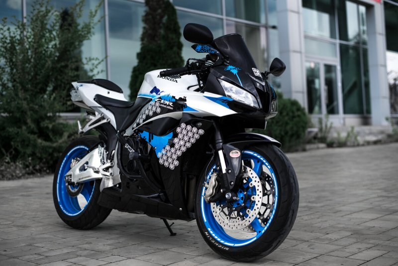 Мотоцикл Хонда CBR 600 RR