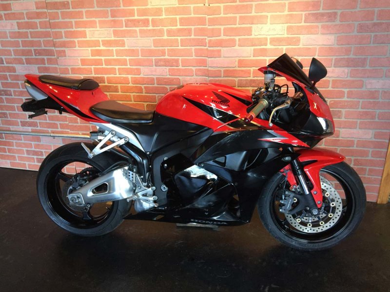 Honda сик 600 RR 2005
