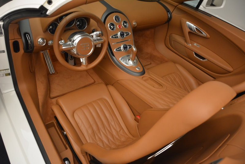 Bugatti Veyron 16.4 салон