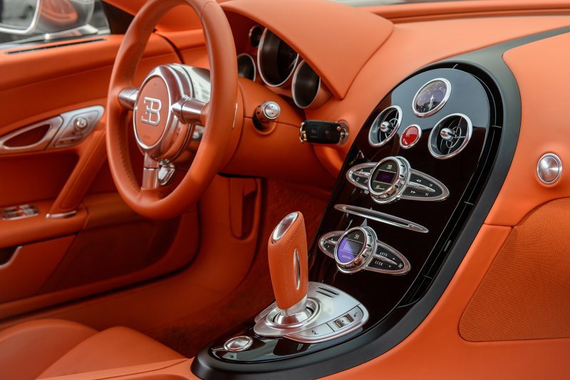 Bugatti Veyron 16.4 салон