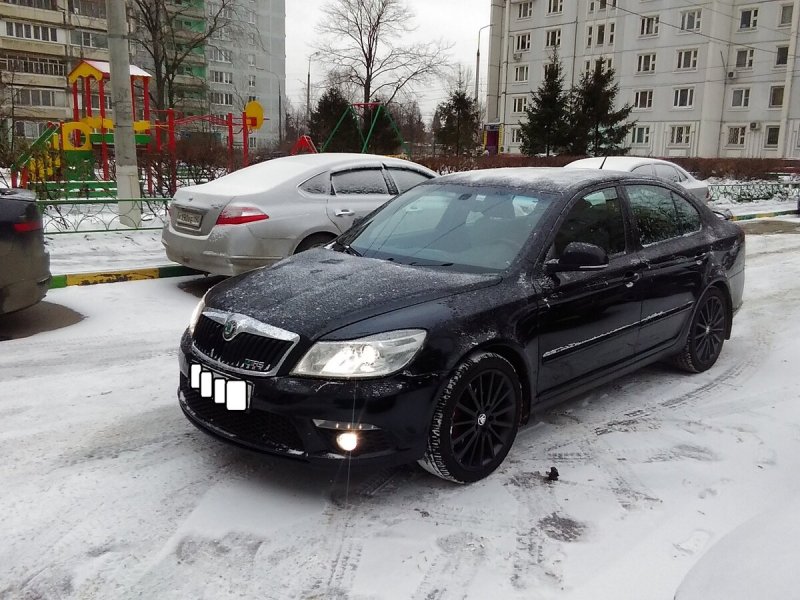Skoda Octavia a5 RS черная