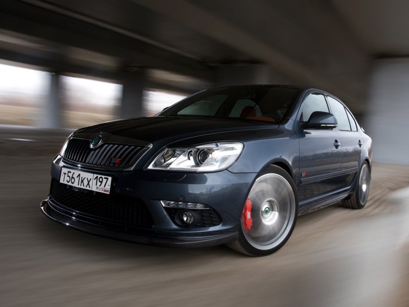 Skoda Octavia a5 RS черная