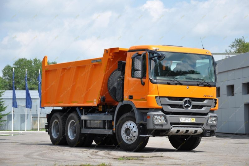 Mercedes-Benz Actros 3336