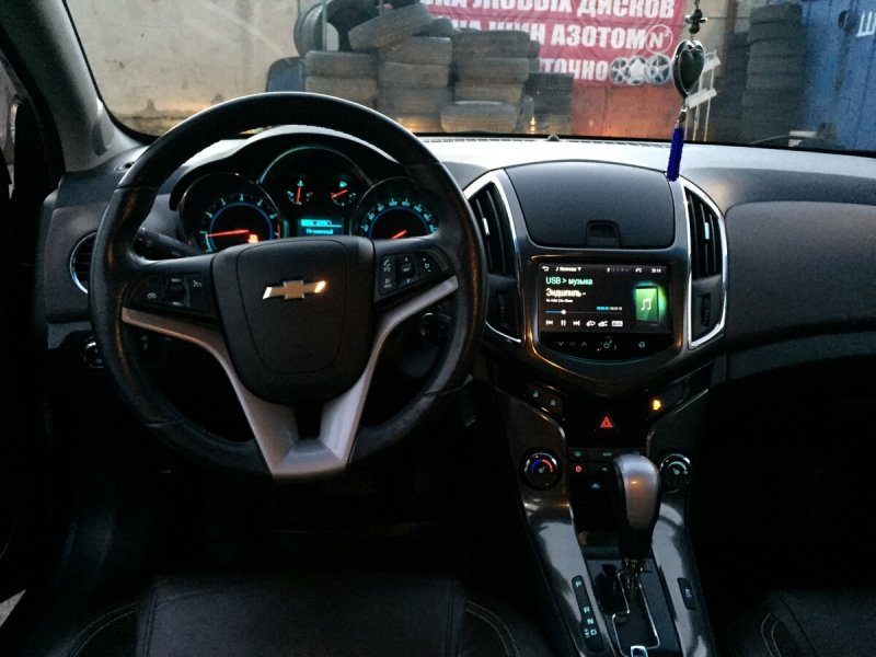 Chevrolet Cruze 2013 1.8 автомат