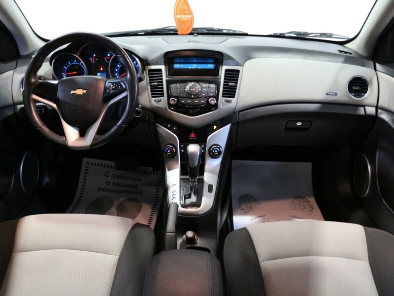 Chevrolet Cruze 1.8 Interior