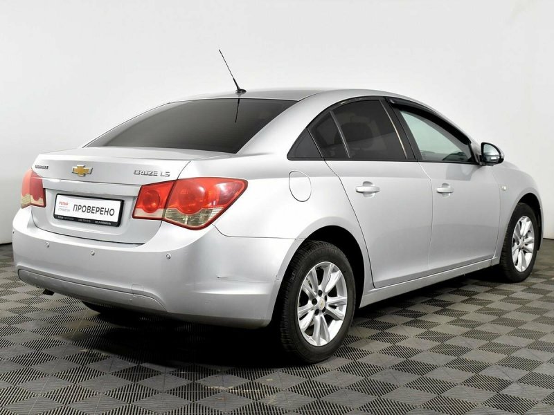 Шевроле Круз 1.8 автомат 2009