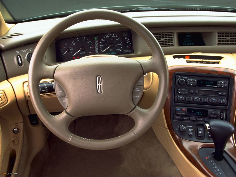 Lincoln Mark VIII, 1993 салон