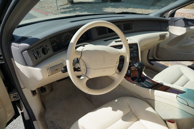 Lincoln Mark 8 1993