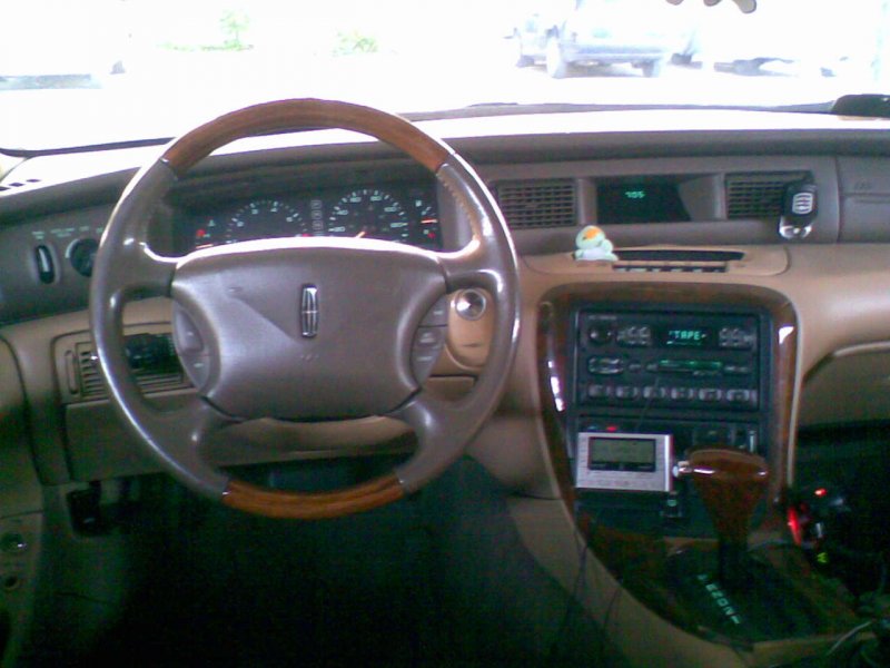 Lincoln Mark VIII Interior