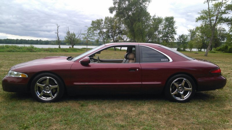 Lincoln Mark VIII Interior