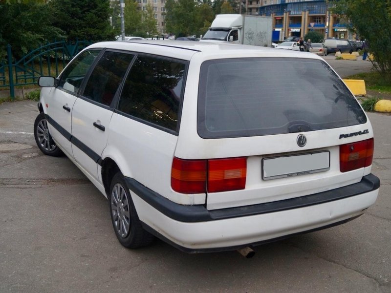 Volkswagen Passat 1995 универсал