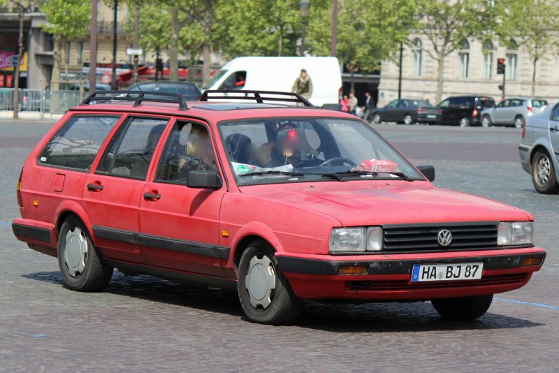 VW Passat b2 седан