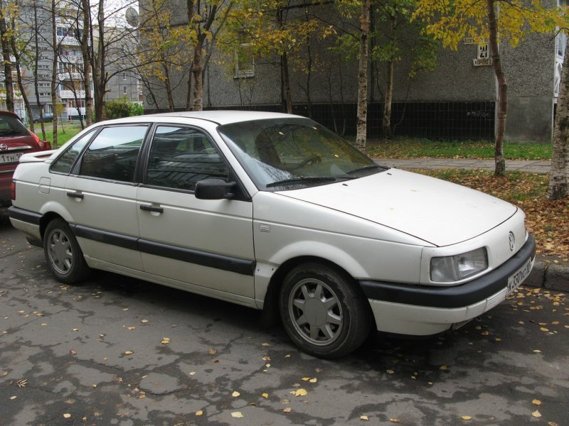 Фольксваген Пассат б3 белый