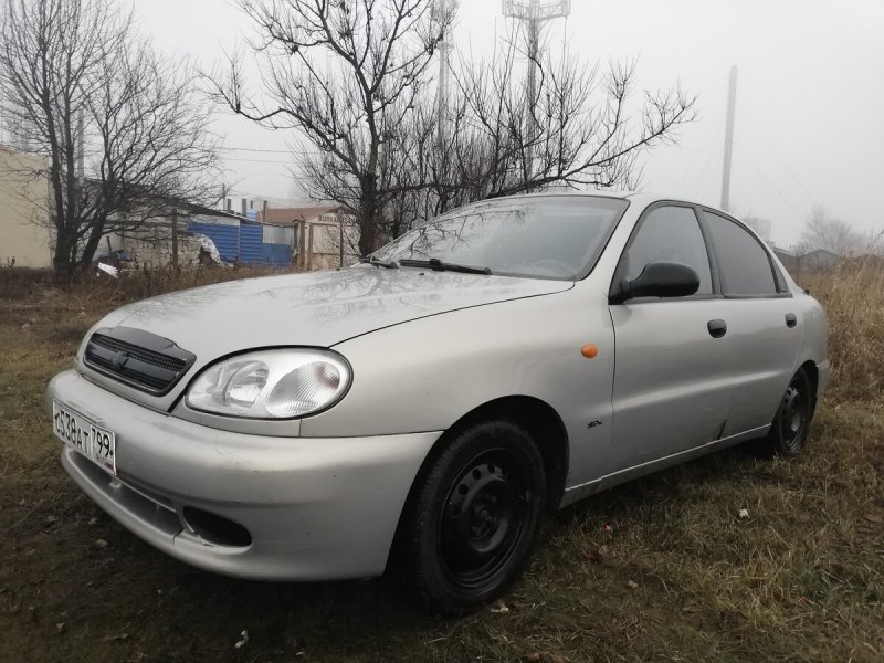 Chevrolet lanos Silver (fe87-7052)