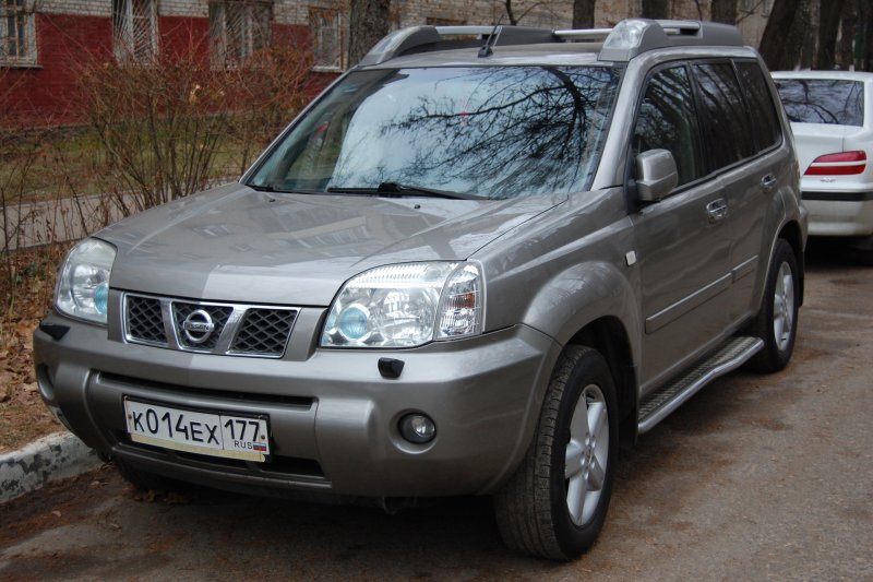 Nissan x-Trail t30 сзади