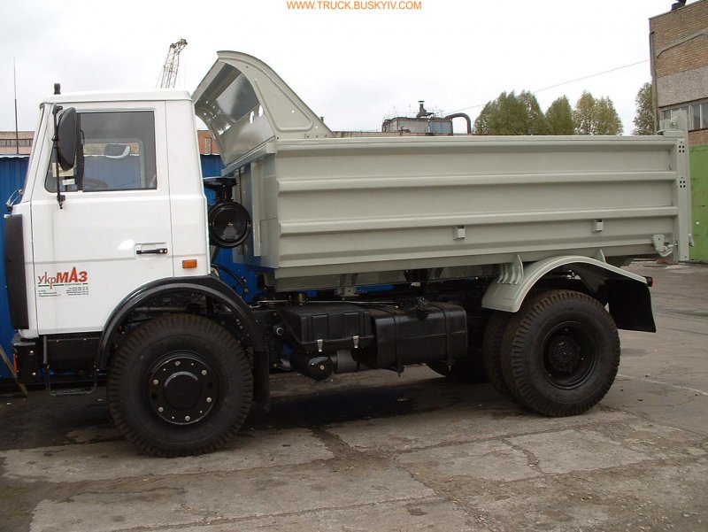 МАЗ 555102-223
