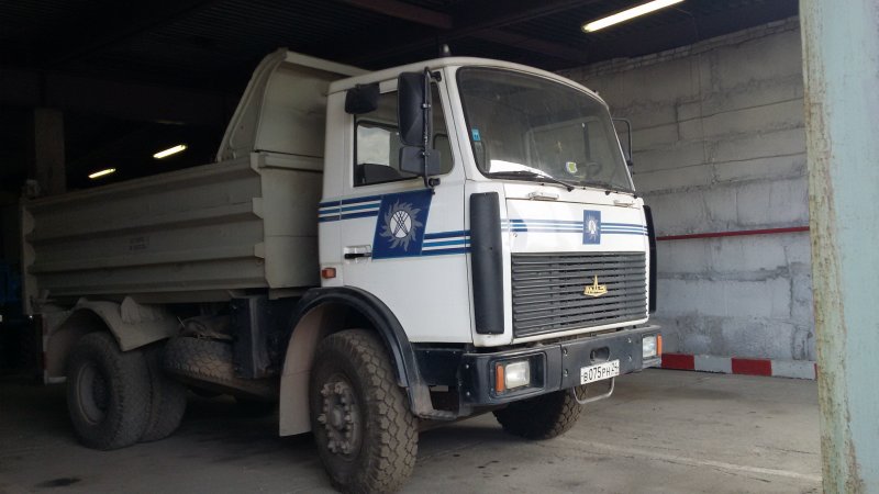 МАЗ 555102-241